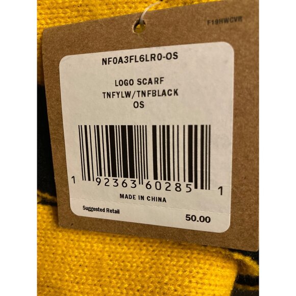 The North Face Yellow Logo Scarf - New with Tags, Stylish & Warm - Picture 5 of 6